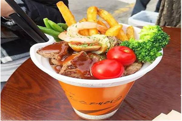 波斯曼哈頓牛排杯