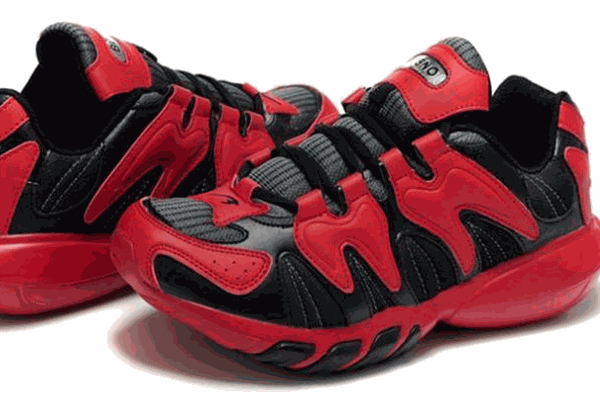 博世鳥運(yùn)動鞋