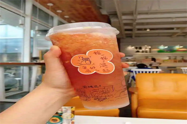 桃子大叔與他的檬茶茶