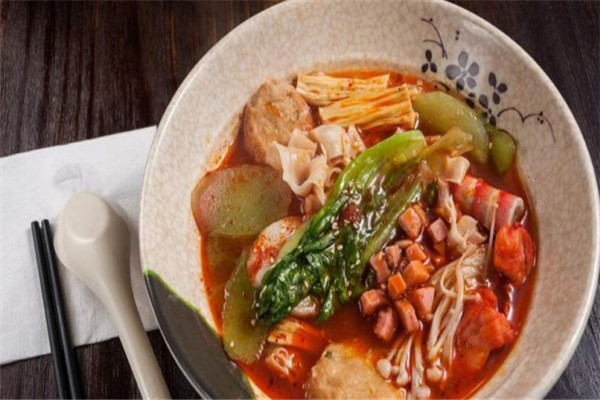 魔飯小姐麻辣燙