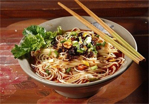 擔(dān)啖面小面