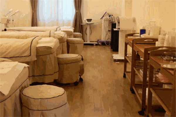 益田康白金養(yǎng)生美容