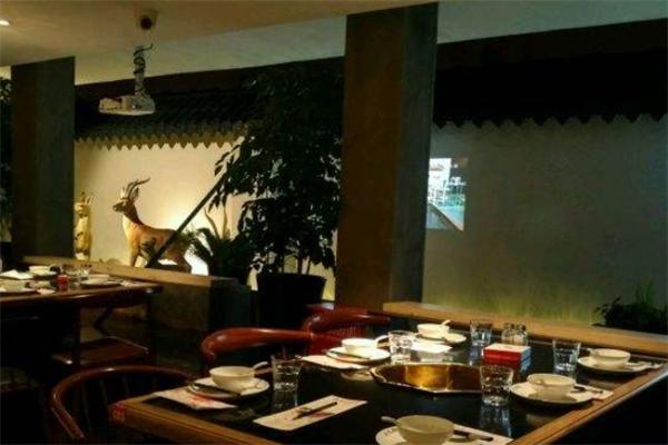 子宸房熱氣羊肉火鍋