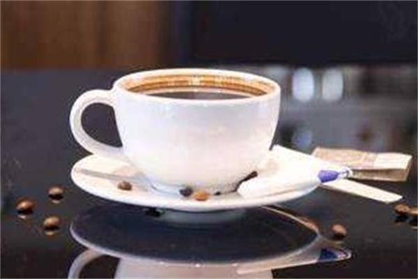 比目魚路貓咖啡