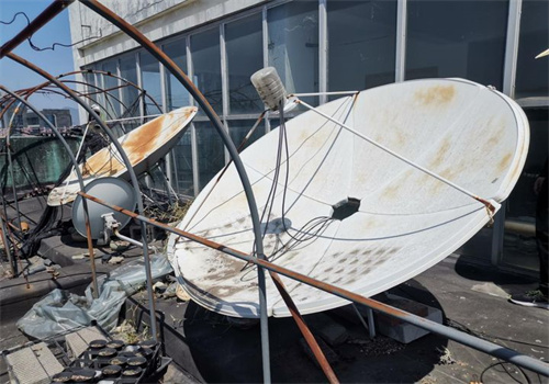 精華衛(wèi)星電視接收器