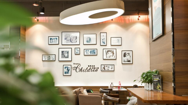 海豚兒童書(shū)店