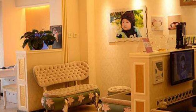 陽(yáng)光娃娃兒童攝影