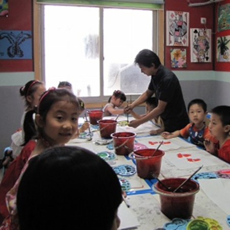 蟲(chóng)蟲(chóng)少兒畫室