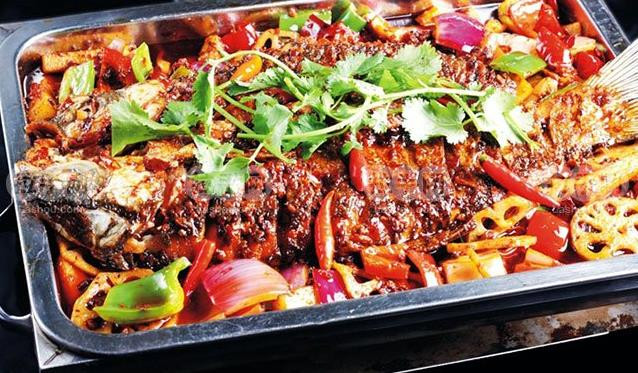 唐人街炭火烤魚加盟